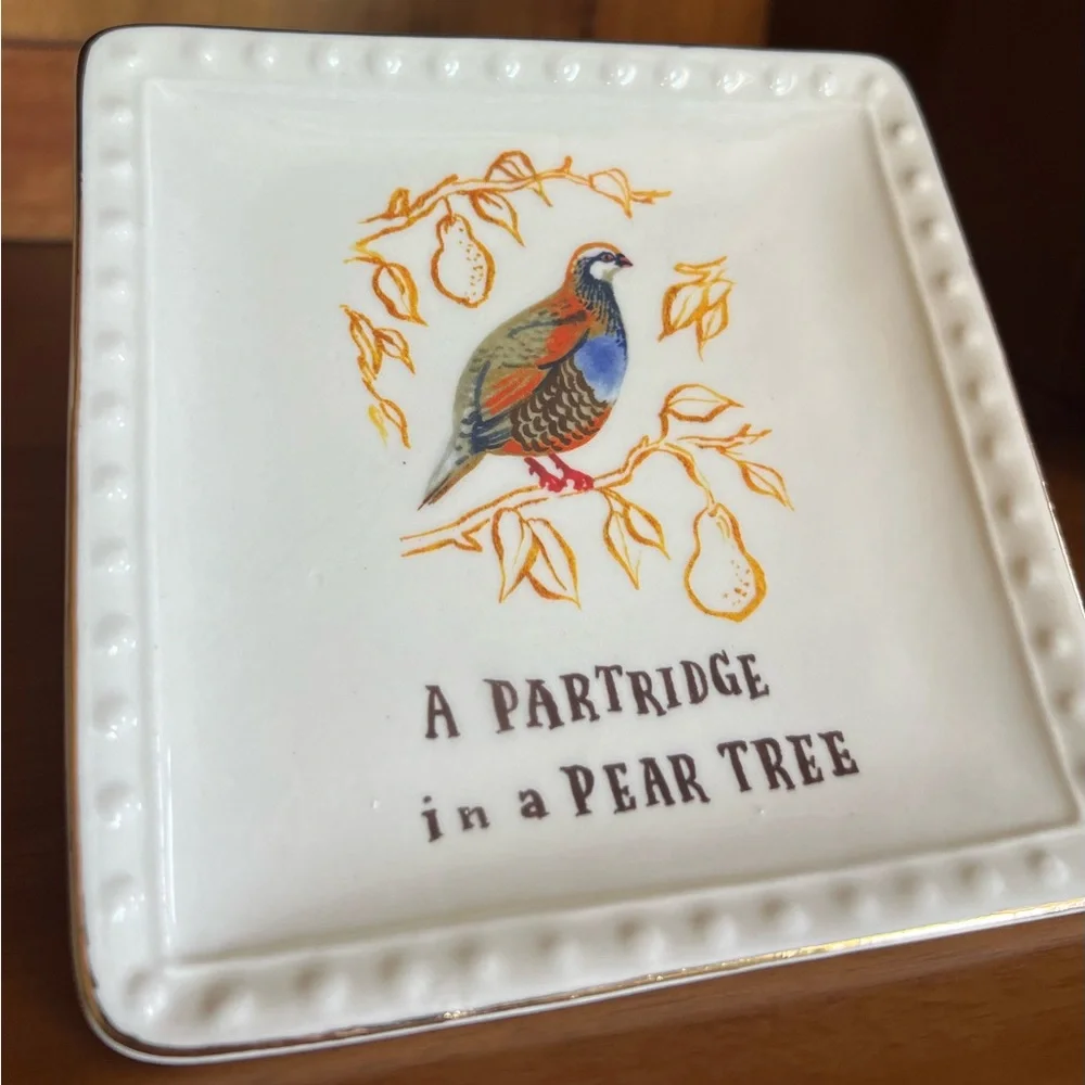 Magenta - Partridge in a Pear Tree Dish